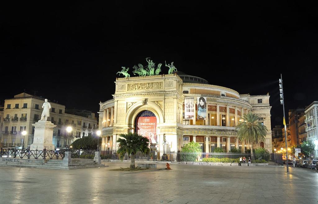 Casa Politeama *